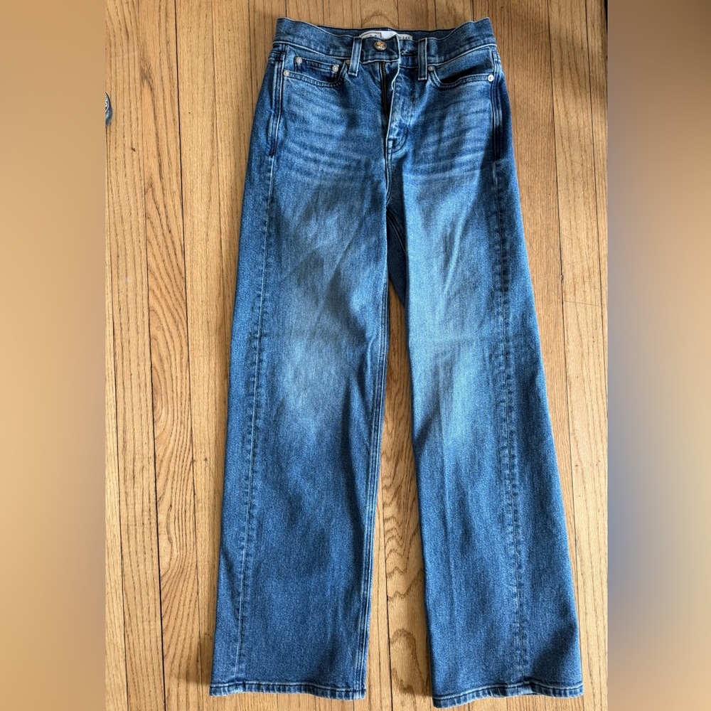 AYR Women's Secret Sauce 24 Short Jeans